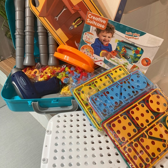 Screw Tool Table creative Toys with suitcase - Picture 2 of 10